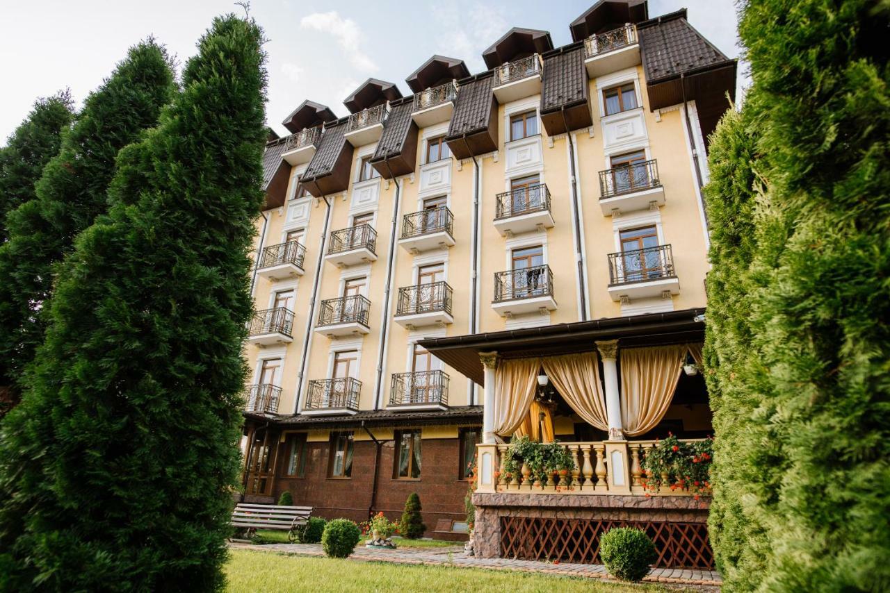 Курортний Готель Золота Корона Truskawez Exterior foto